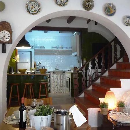 Beautiful In With Kitchen Holiday home *